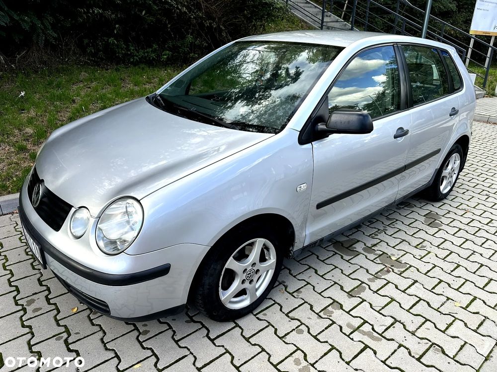 Volkswagen Polo 1.4 16V Comfortline - 11