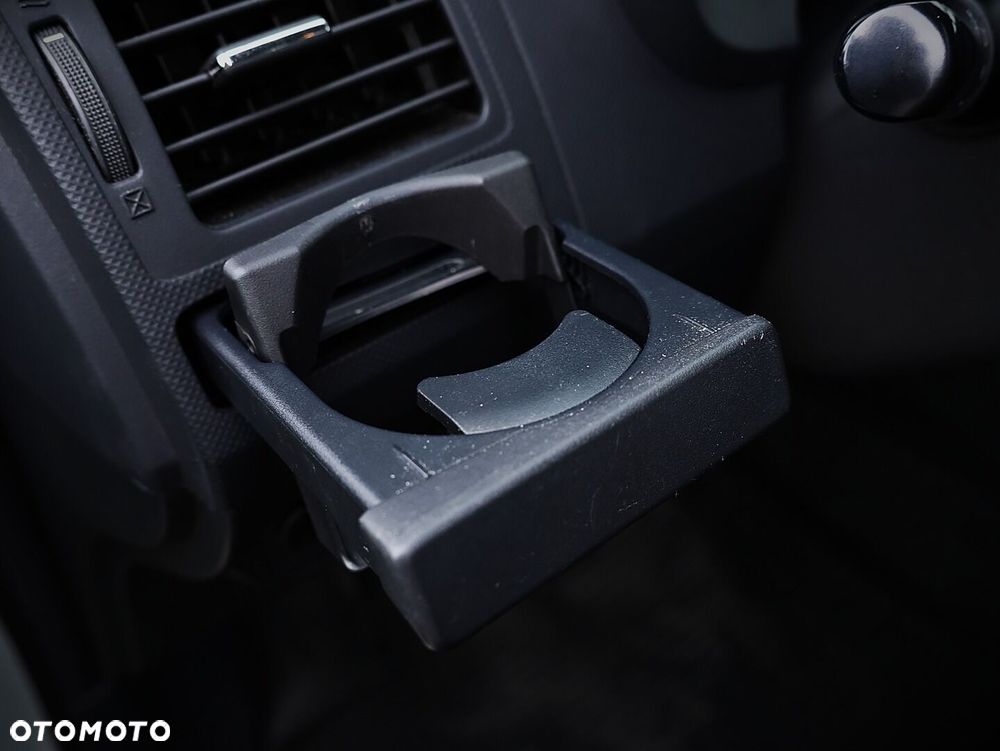 Toyota Auris 1.33 VVT-i Premium - 17