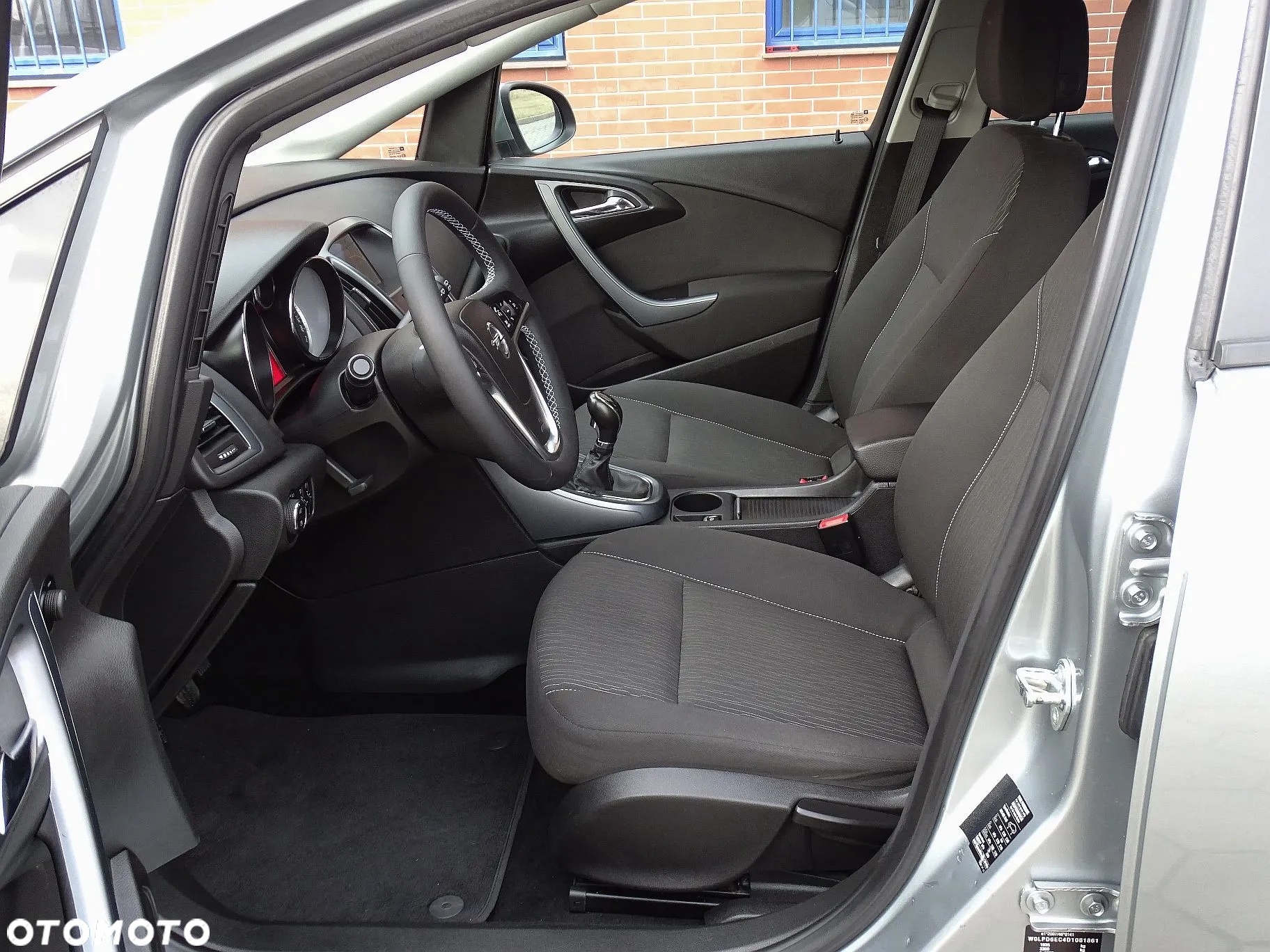 Opel Astra IV 1.4 T Cosmo - 7
