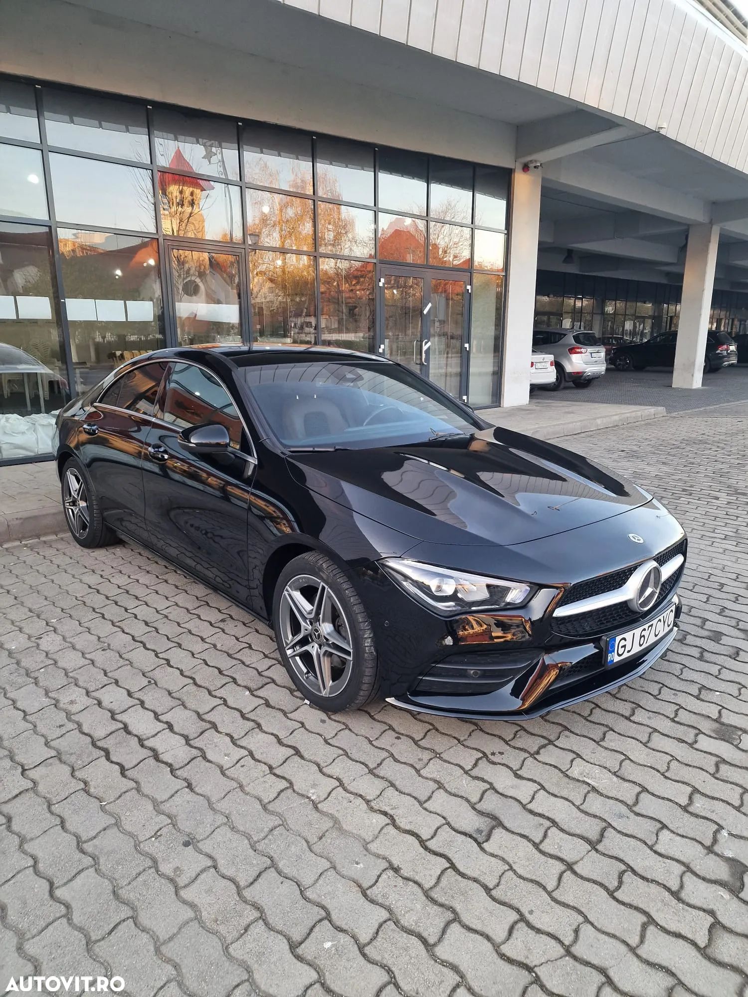 Mercedes-Benz CLA 220 4Matic 7G-DCT AMG Line - 1