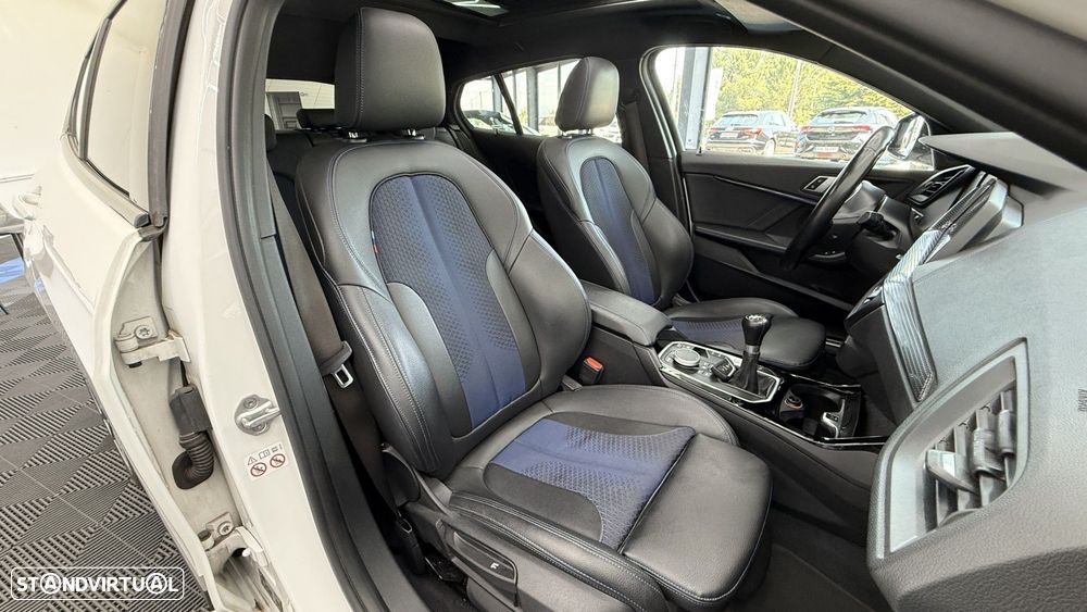 BMW 118 d Pack M - 22