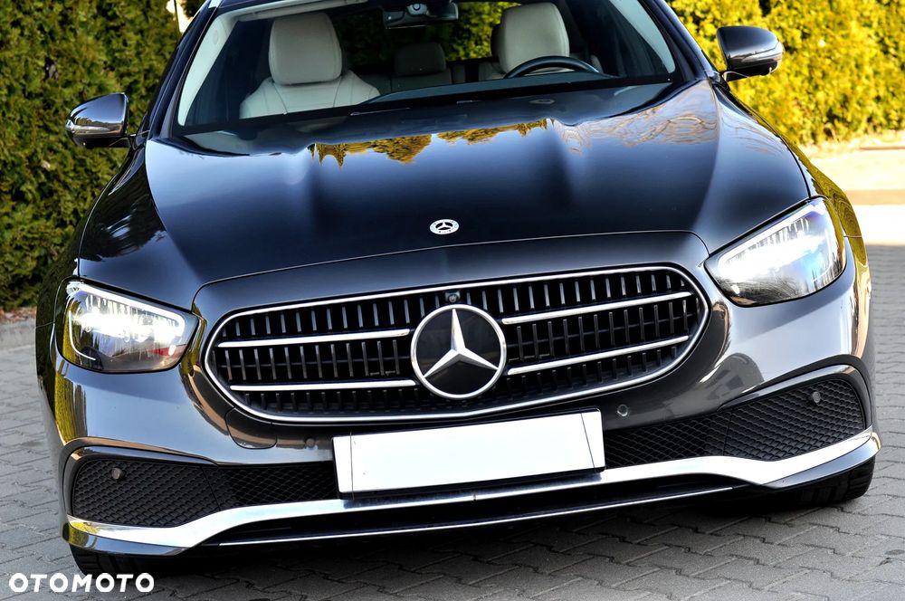 Mercedes-Benz Klasa E 220 d 9G-TRONIC Edition AVANTGARDE - 7