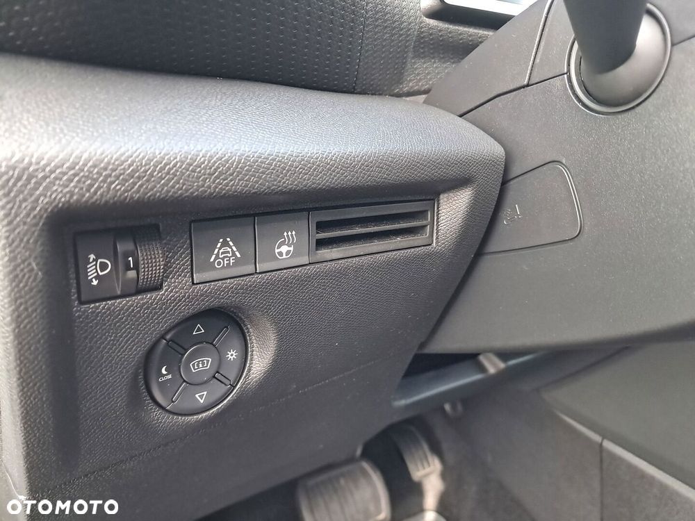 Citroën C4 1.2 PureTech Shine S&S EAT8 - 24