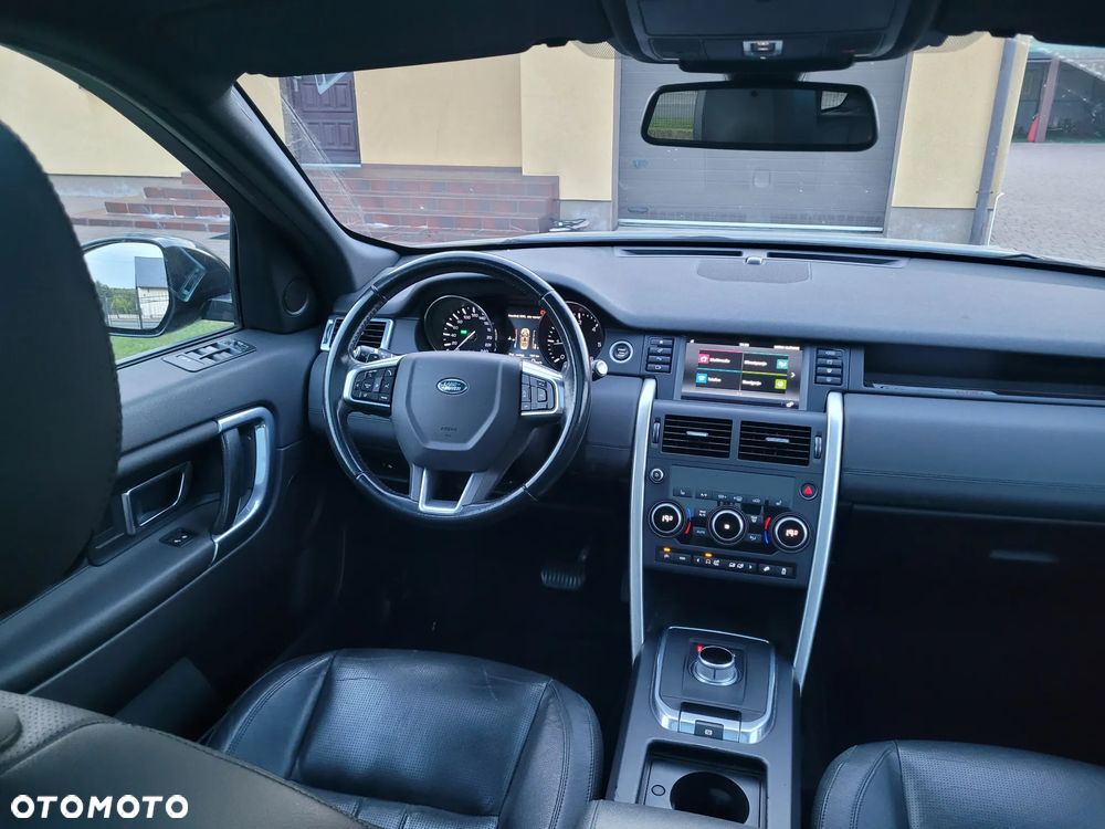 Land Rover Discovery Sport TD4 HSE Luxury - 11