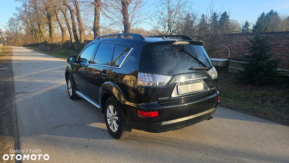 Mitsubishi Outlander - 4