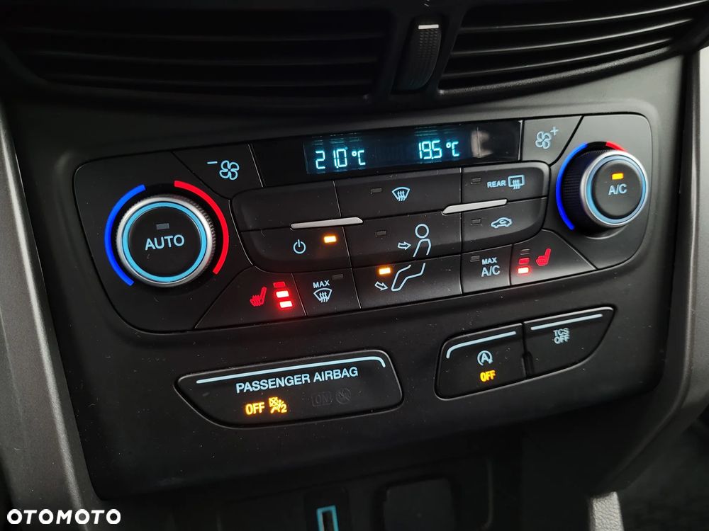 Ford Kuga 1.5 EcoBoost 4WD Trend - 25