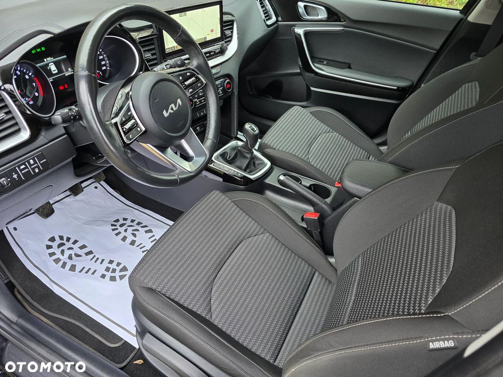 Kia Ceed 1.5 T-GDI OPF Vision - 14