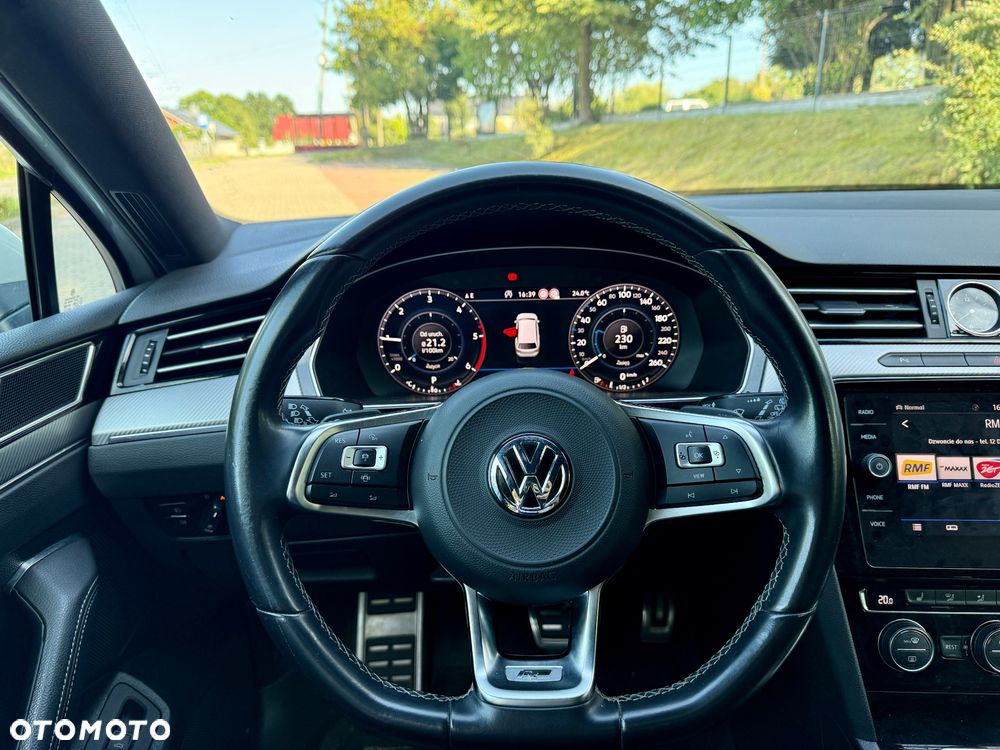 Volkswagen Passat 2.0 TDI SCR (BlueMotion Technology) DSG Comfortline - 11