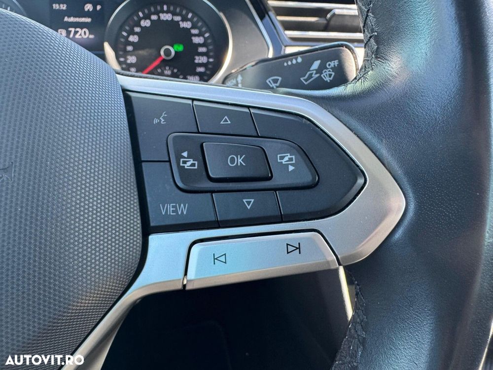 Volkswagen Passat - 20