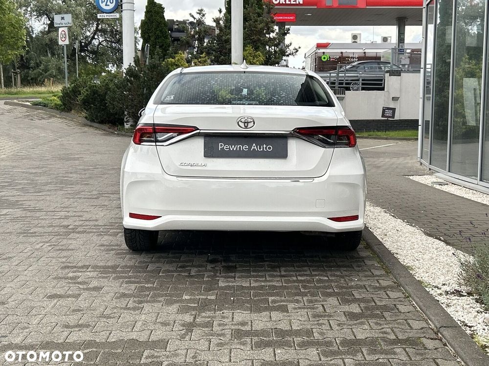 Toyota Corolla - 4