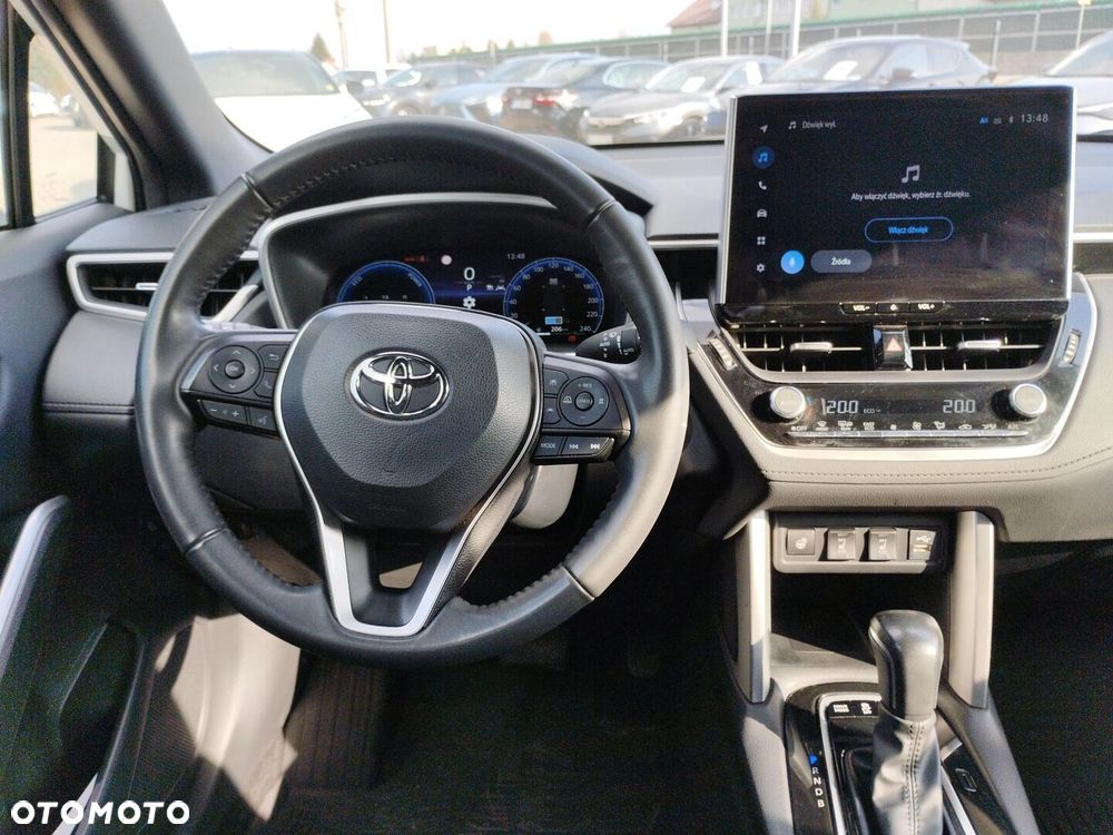 Toyota Corolla Cross - 14