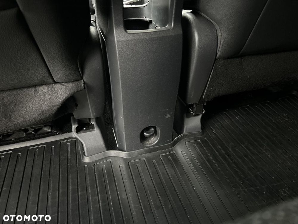 Toyota Verso 1.8 Premium MS - 24