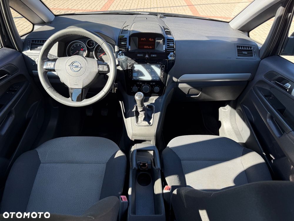 Opel Zafira 1.8 Edition Plus - 11