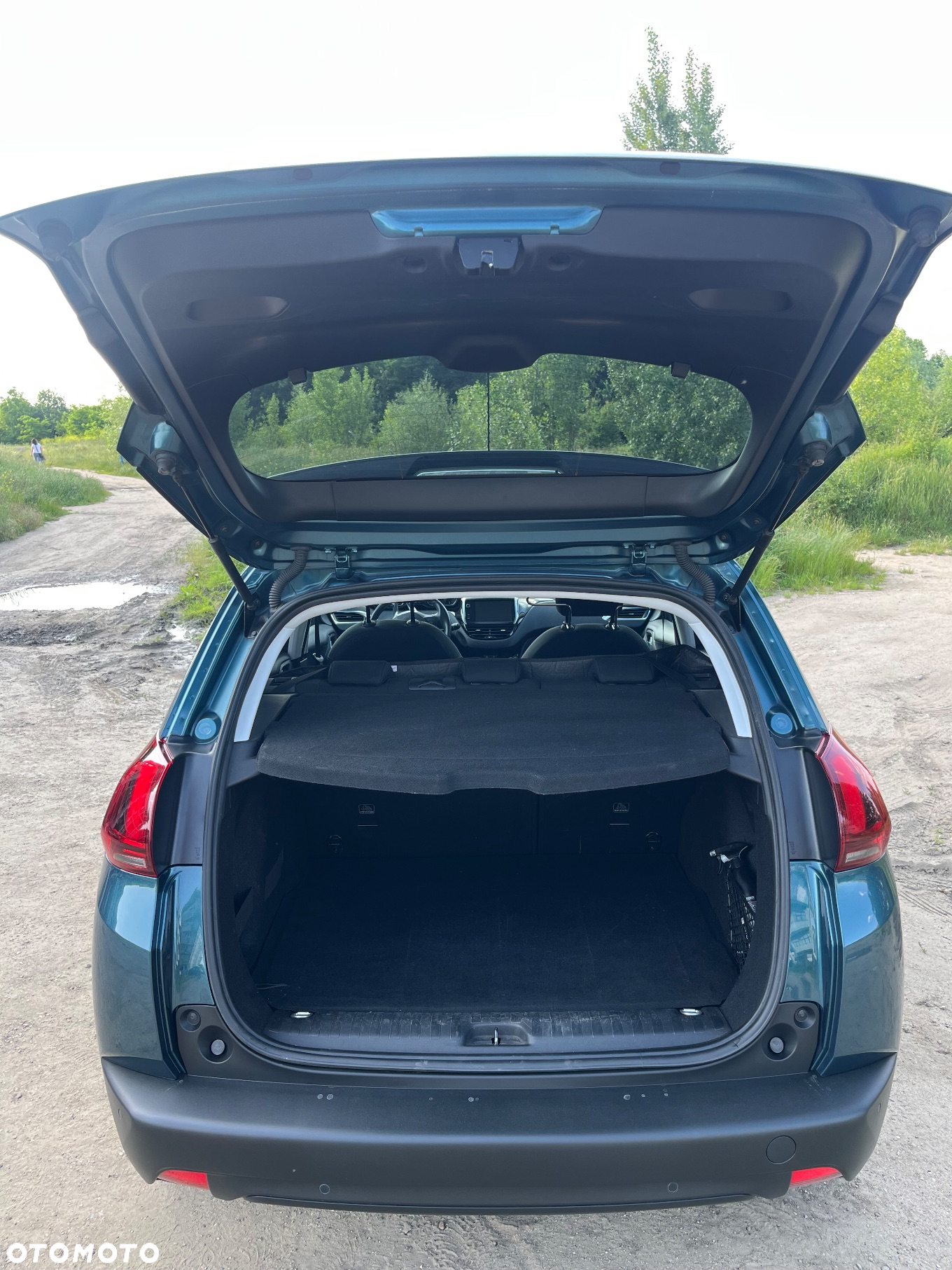 Peugeot 2008 1.2 Pure Tech GPF Style S&S - 9