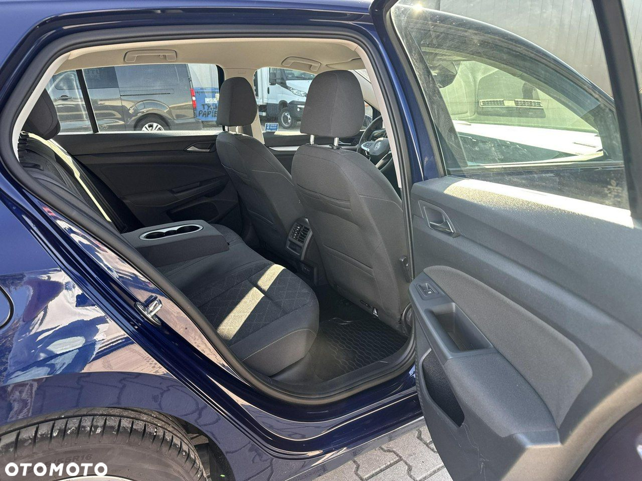 Volkswagen Golf - 17