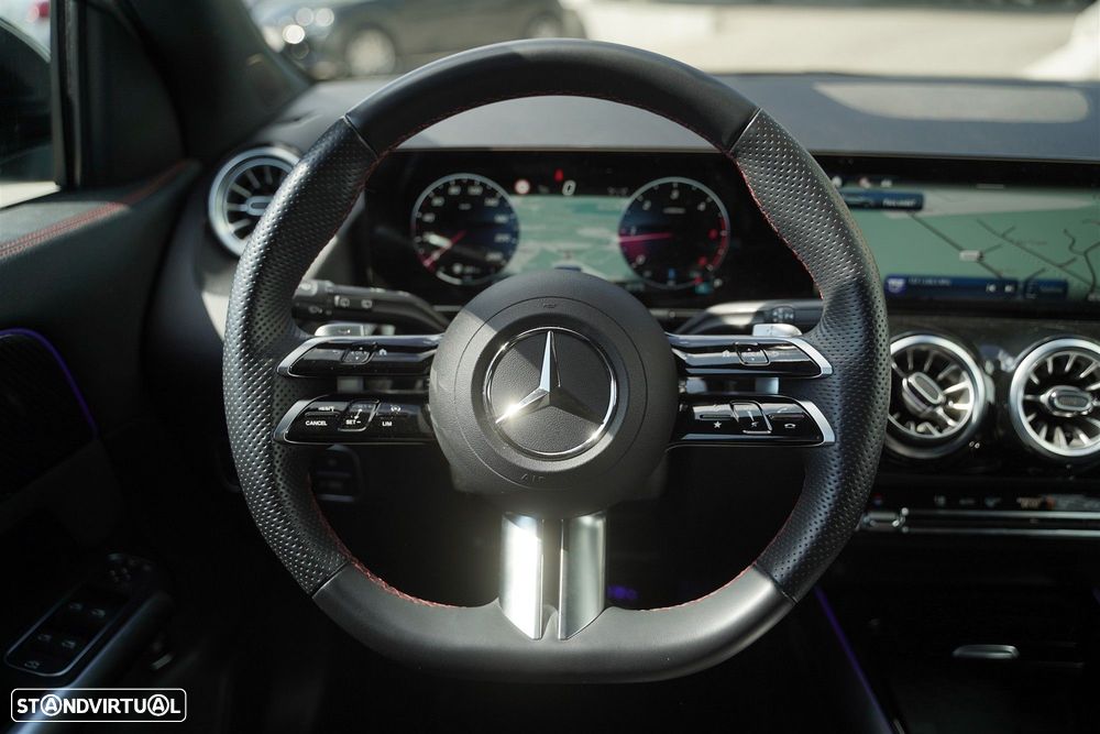 Mercedes-Benz GLA 180 d AMG Line - 20