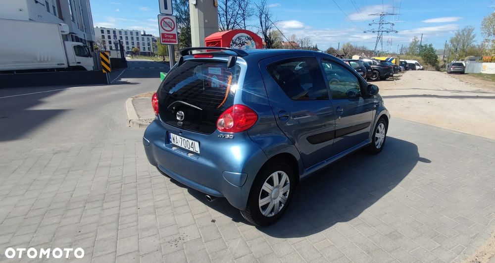 Toyota Aygo 1.0 VVT-i Sol EU5 - 7