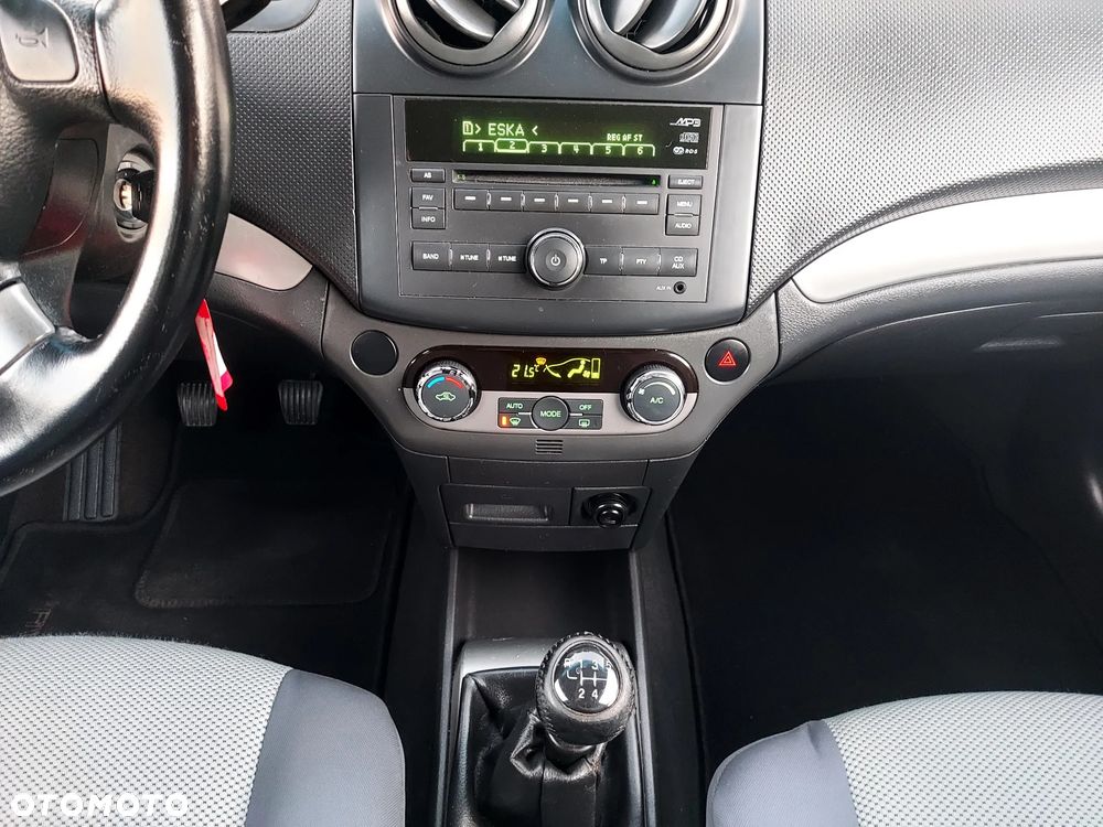 Chevrolet Aveo 1.4 16V LS - 32