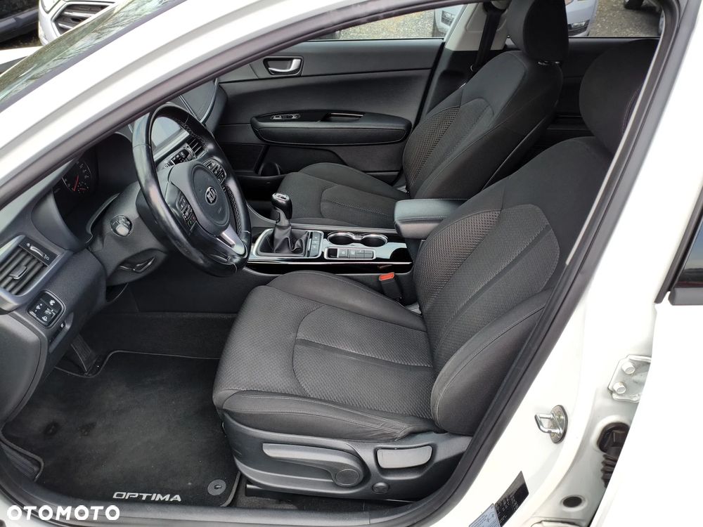 Kia Optima Sportagon 2.0 CVVL Vision - 17