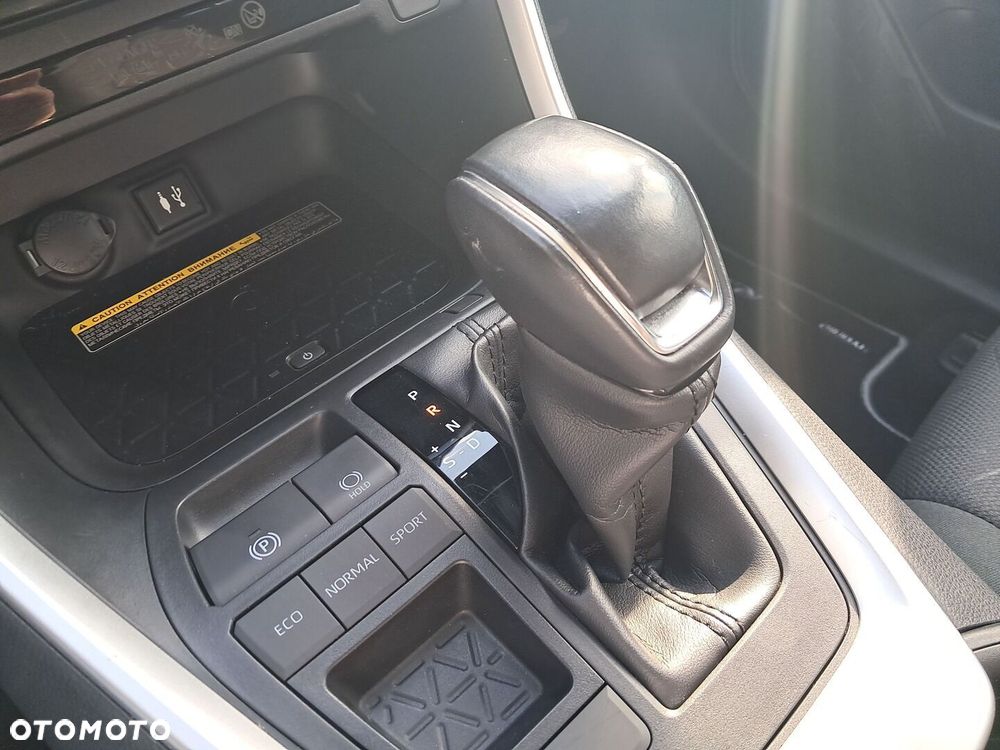 Toyota RAV4 2.5 Hybrid Comfort 4x2 - 30