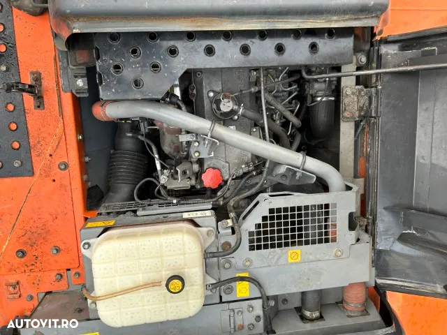 Hitachi ZX 250LC-6 - 16