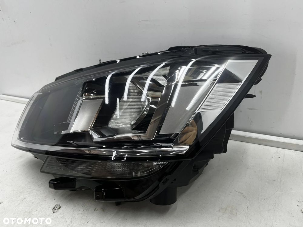 Lampa reflektor VW Transporter T6 T6.1 Multivan LIFT 19-24r. LEWA przednia zwykła EU lewy przód EURO - 3