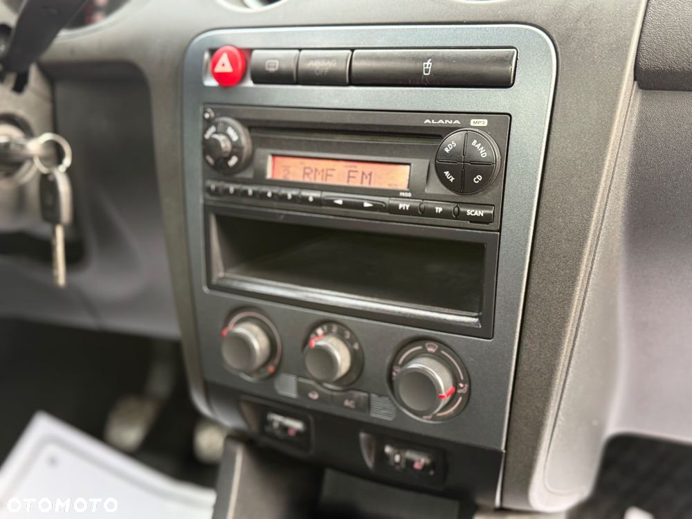 Seat Ibiza SC 1.4 16V Sport - 14