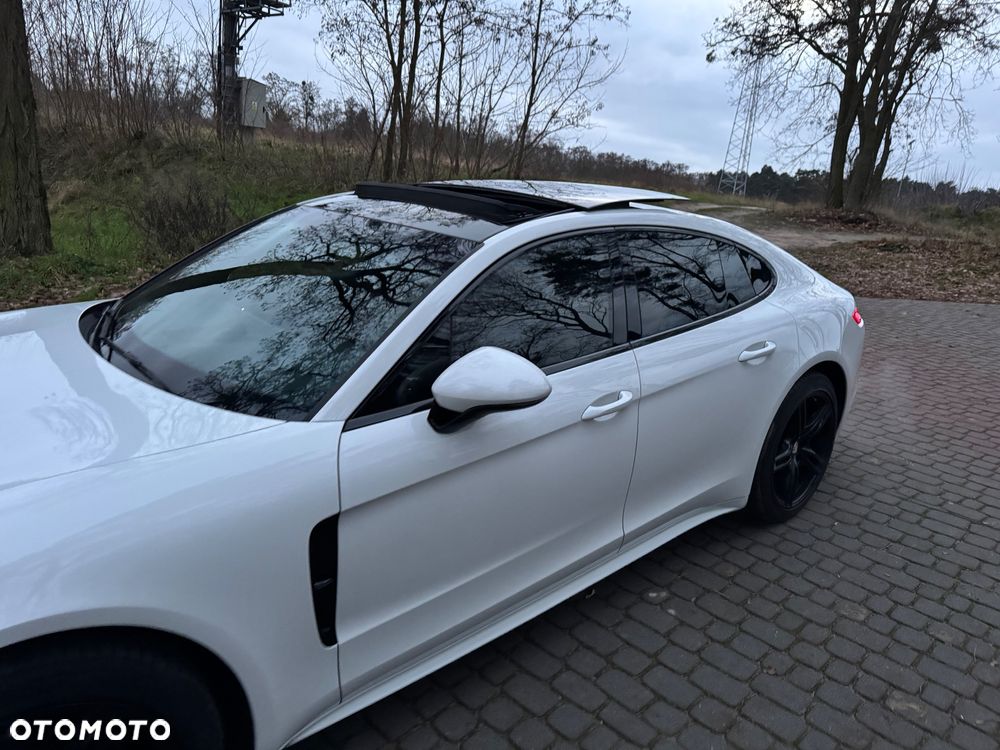 Porsche Panamera - 5
