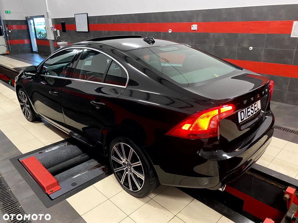 Volvo S60 D3 Drive-E Dynamic Edition (Momentum) - 10