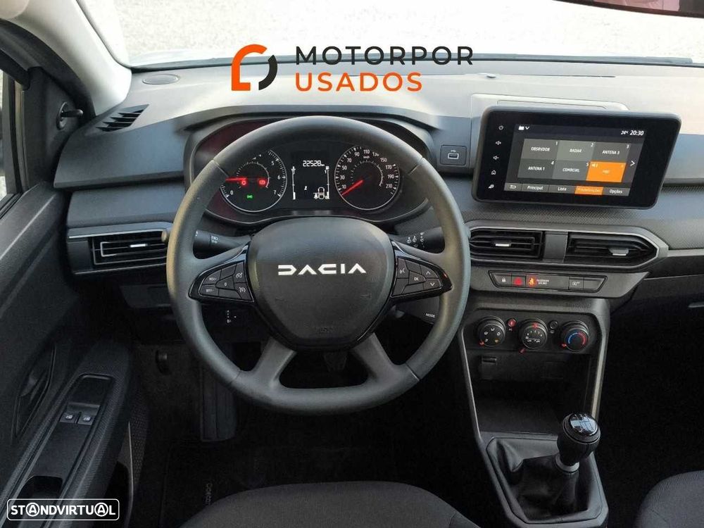 Dacia Sandero 1.0 SCe Essential — fotografia 15