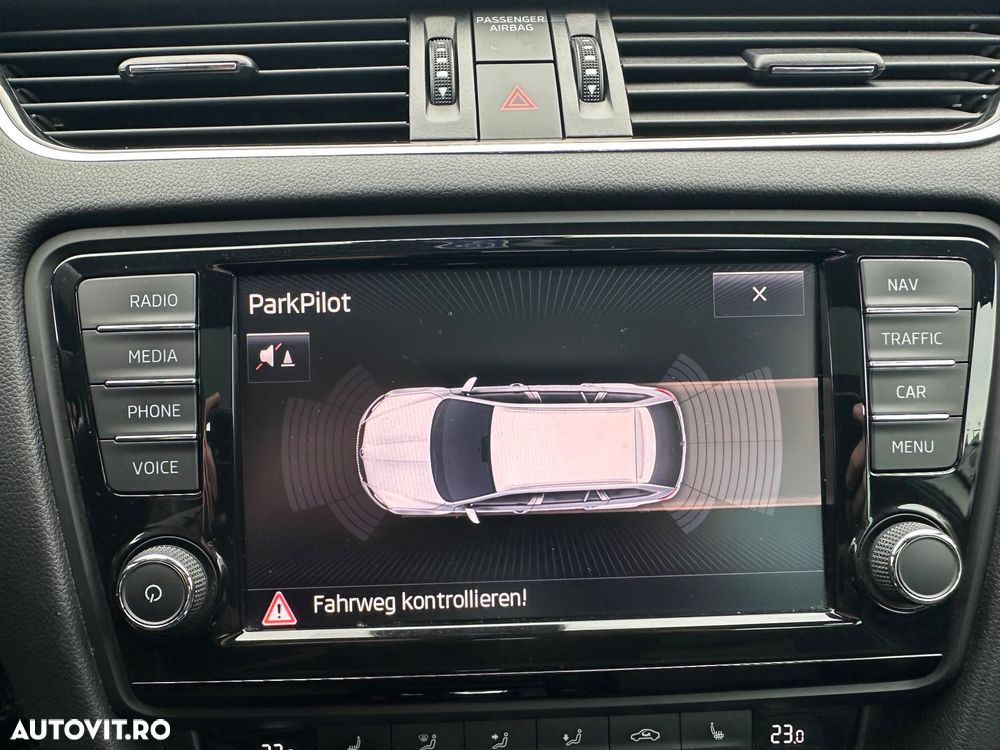 Skoda Octavia 2.0 TDI RS DSG - 37