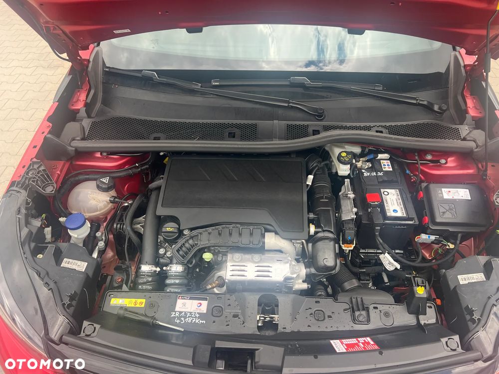 Peugeot 2008 1.2 PureTech GT Line S&S EAT8 - 39