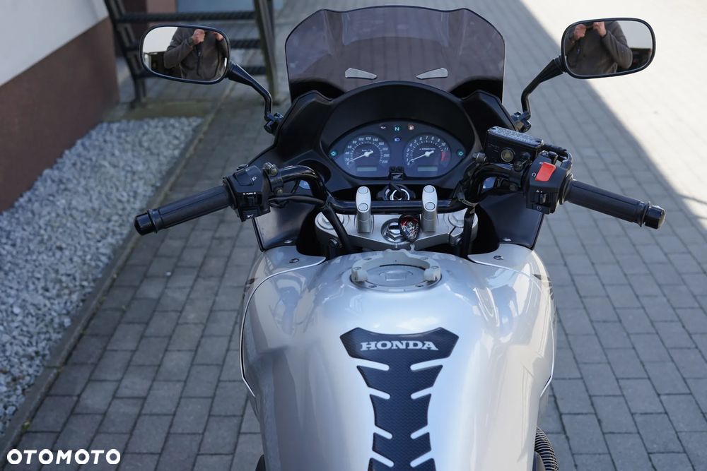 Honda CBF - 16