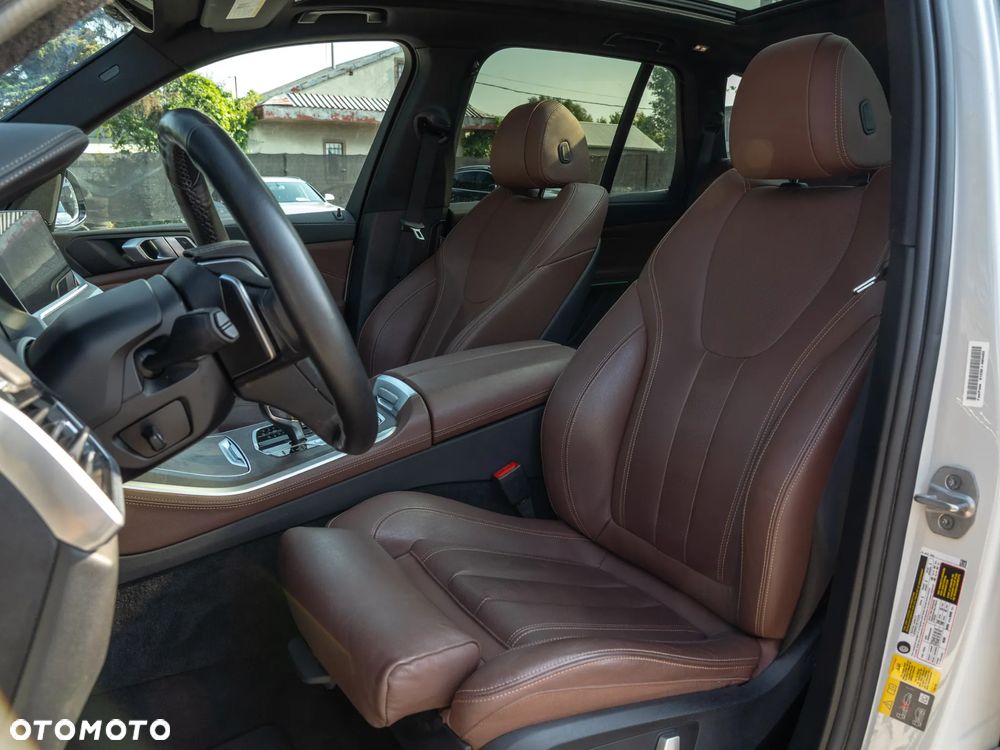 BMW X5 xDrive45e - 11