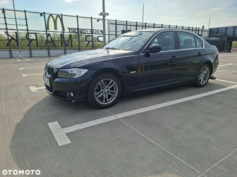 BMW Seria 3 318i - 2