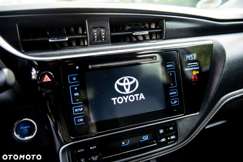 Toyota Auris - 22