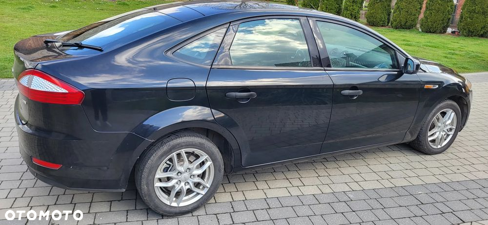 Ford Mondeo 1.8 TDCi Silver X - 11