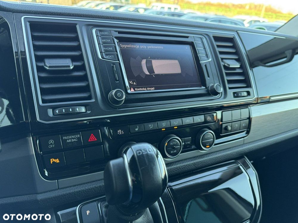 Volkswagen Multivan - 14