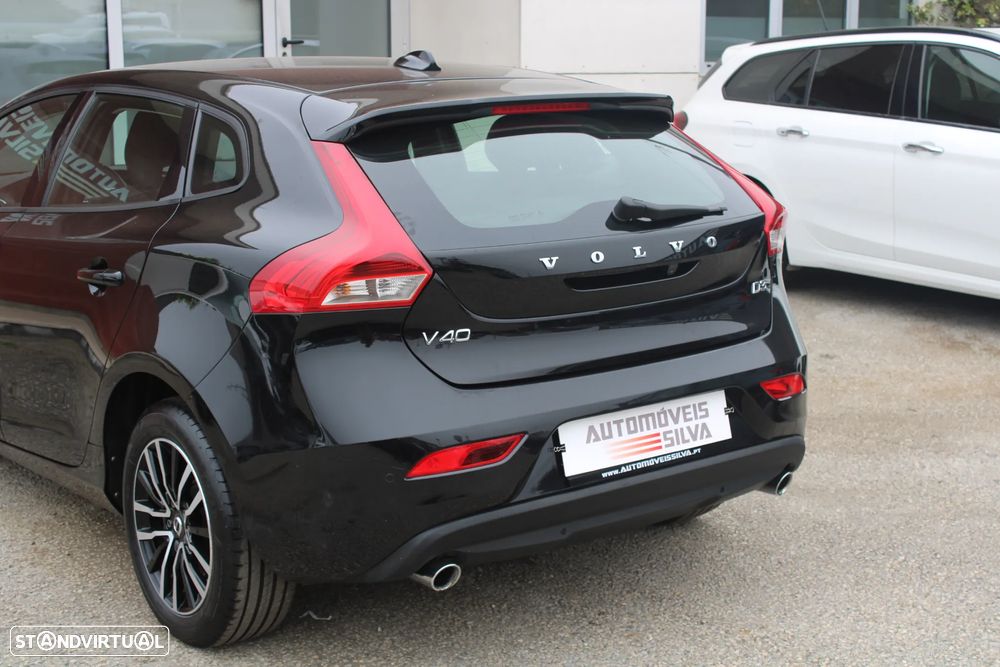 Volvo V40 2.0 D3 Momentum - 12