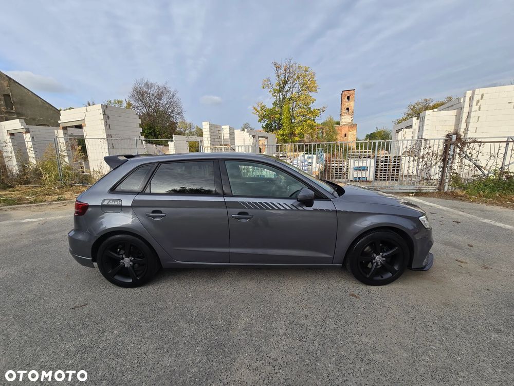 Audi A3 Sportback - 8