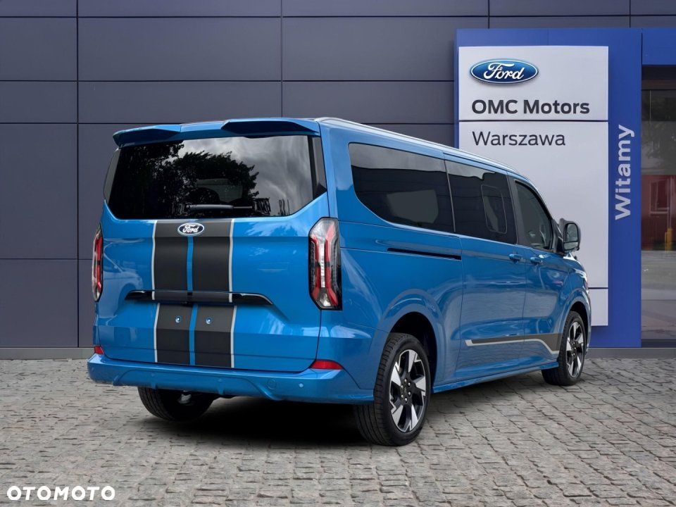 Ford Tourneo Custom - 6