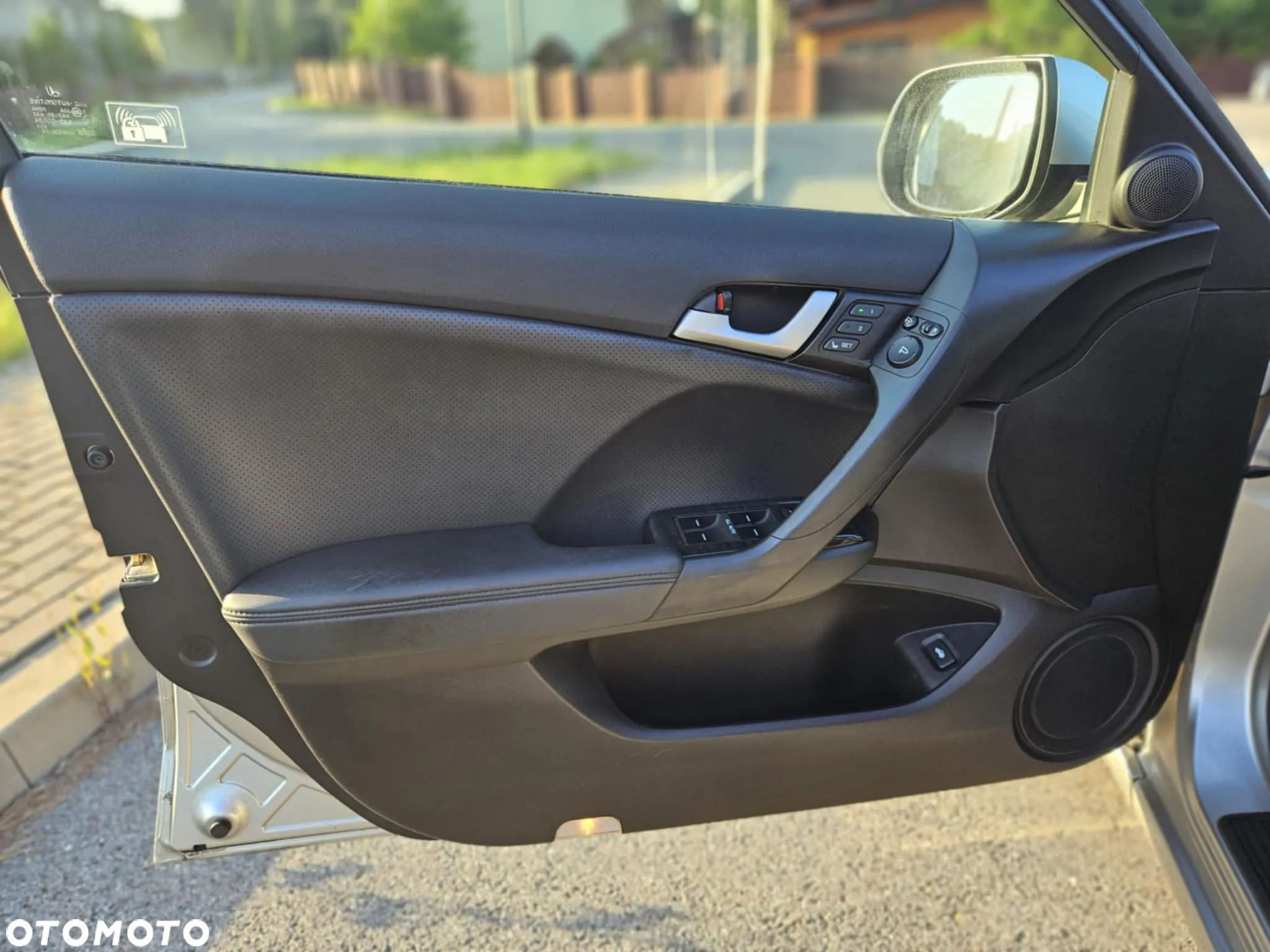 Honda Accord 2.0 Executive - 8