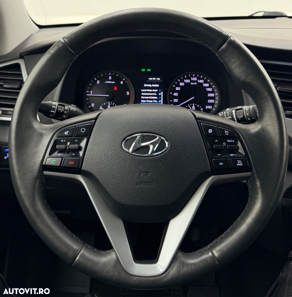 Hyundai Tucson 2.0 CRDI 4WD Passion Plus - 36