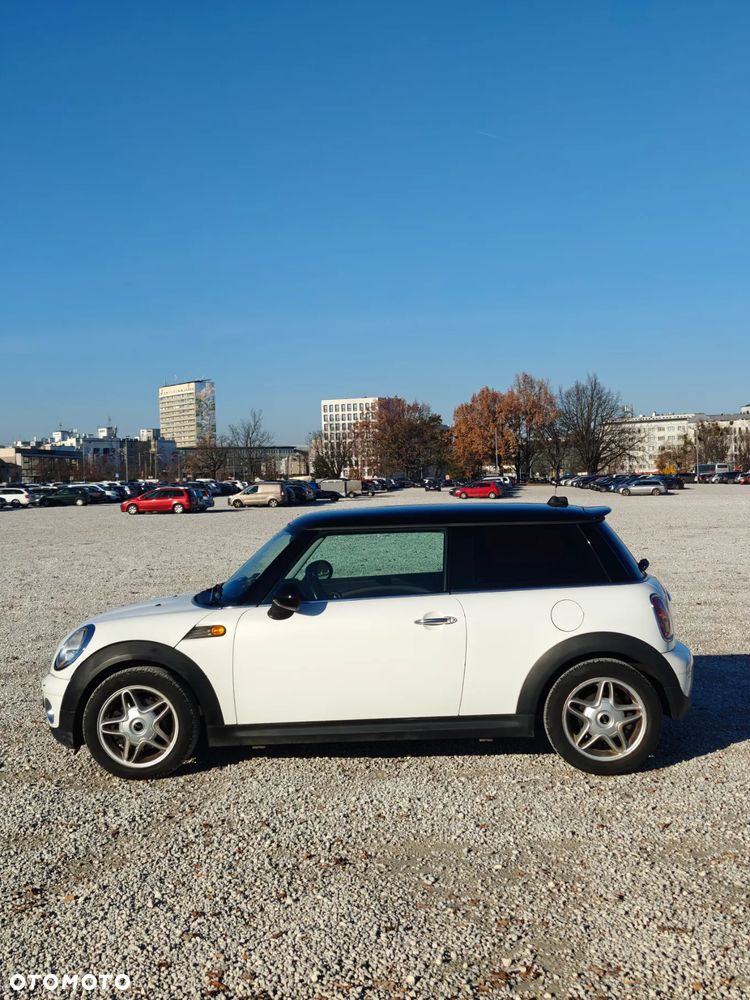 MINI Cooper Standard - 3