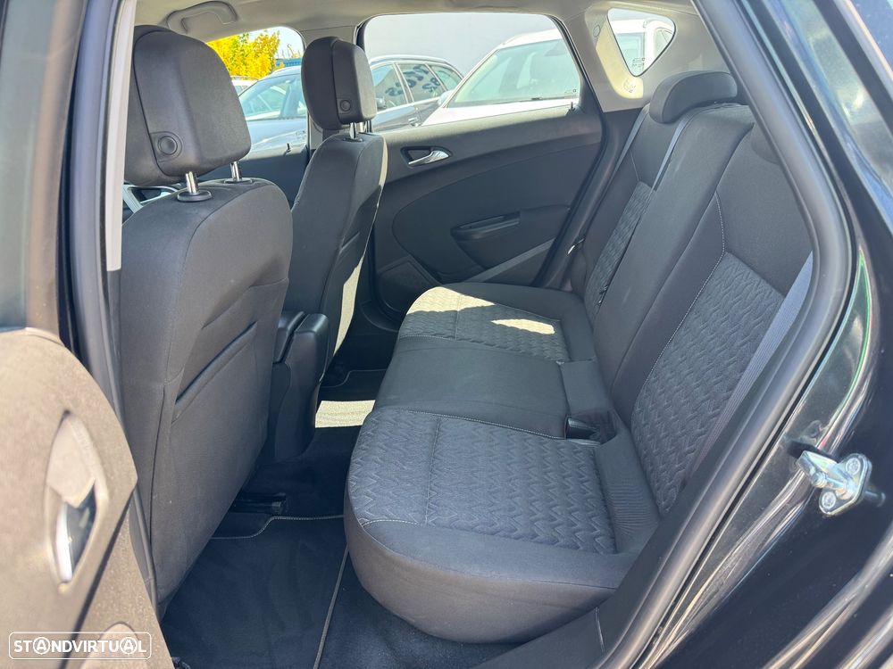 Opel Astra 1.3 CDTi Executive - 10