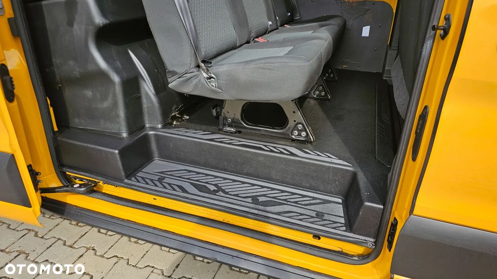 Ford Transit - 26
