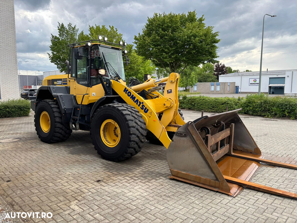 Komatsu WA320-7 Incarcator frontal vola wola compact buldo