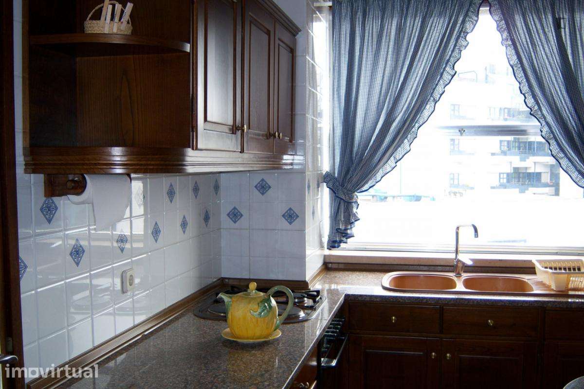 Quarto - localizado em Massarelos Porto - Grande imagem: 2/17