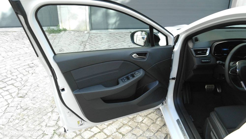 Renault Clio 1.6 E-Tech Full Hybrid Esprit Alpine - 36