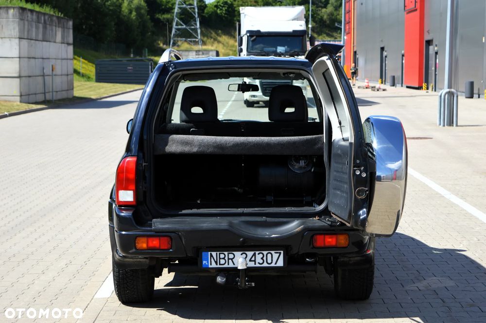 Suzuki Grand Vitara 2.0 - 30